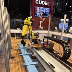 Image - Single Robot Handles Extremely Large Weldments with New Multi Axis Track